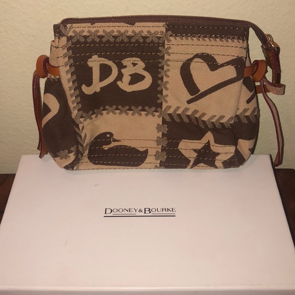 Purse - Picture 1 of 4